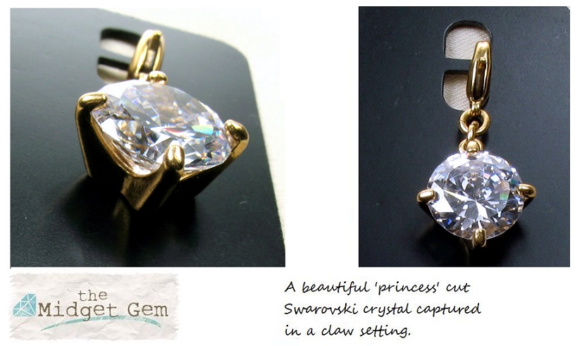 Pilgrim Charm - Rock - Clear Gem/Gold