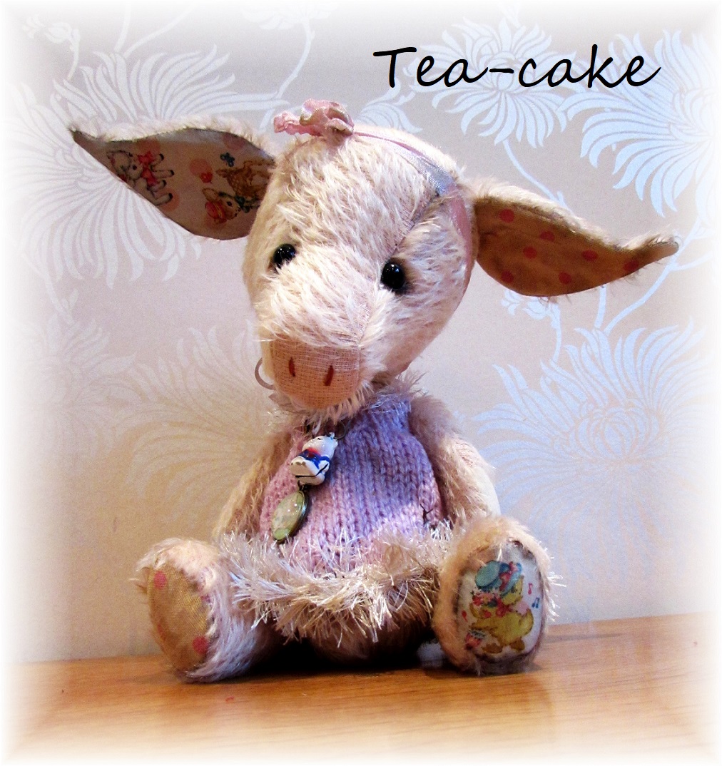 Teacake - Piglet (Larger Piglet) - ADOPTED